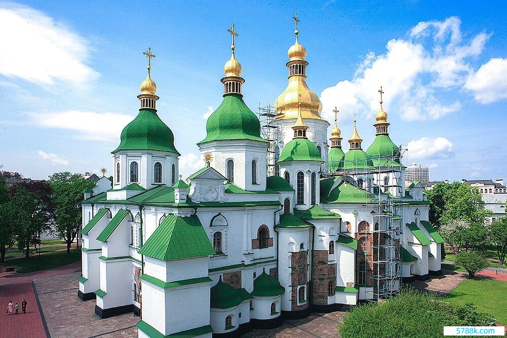 乌克兰有两项世界遗产则被列入《濒危世界遗产名录》